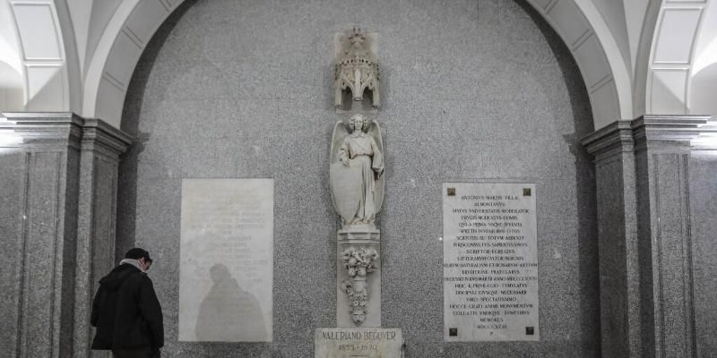 Los «otros» monumentos funerarios de Sevilla