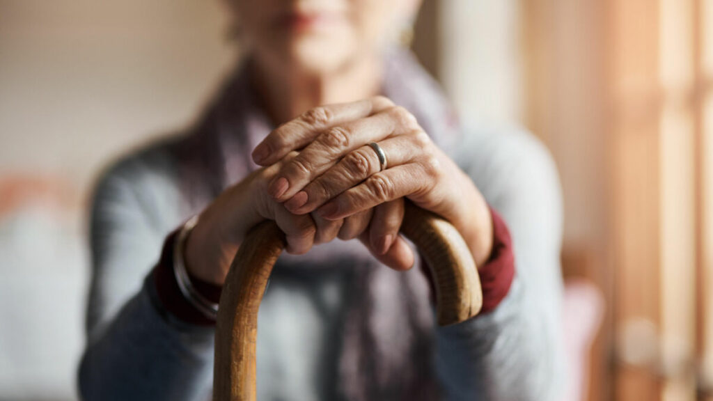 « Ma mère est traumatisée » : à Creil, deux hommes volent 625 euros en liquide à une retraitée handicapée