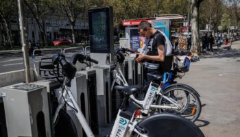 Madrid retira las bicicletas privadas de alquiler de la capital