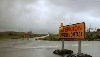 Más de diez carreteras cortadas en Málaga, Granada y Almería por las fuertes lluvias