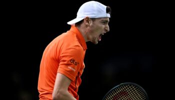 Masters 1000 de Paris: Humbert et Tsitsipas au forceps, Mannarino surprend Paul