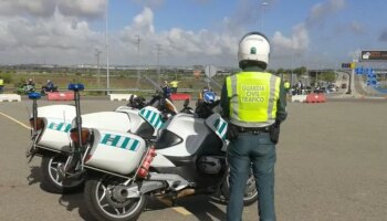 Muere una mujer embarazada al chocar su coche con otro que iba en dirección contraria