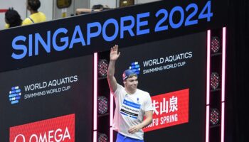 Natation: Léon Marchand bat le record d'Europe du 100 m quatre nages