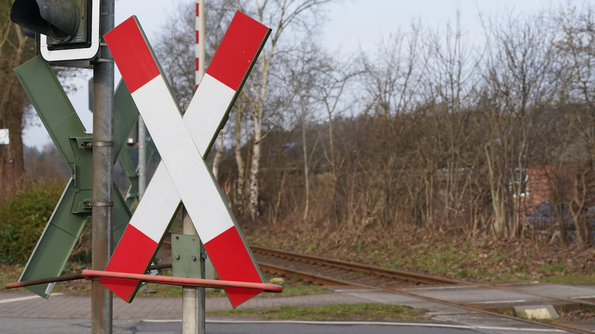 Neu-Ulm: Radfahrer wird von Zug erfasst und stirbt