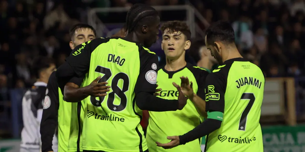 Ni trucos ni sustos en Almendralejo para pasar a la segunda ronda de la Copa del Rey (1-6)