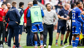 OL-Auxerre : adjoint expulsé, réserve technique, 15 minutes de temps additionnel… Situation confuse à Lyon