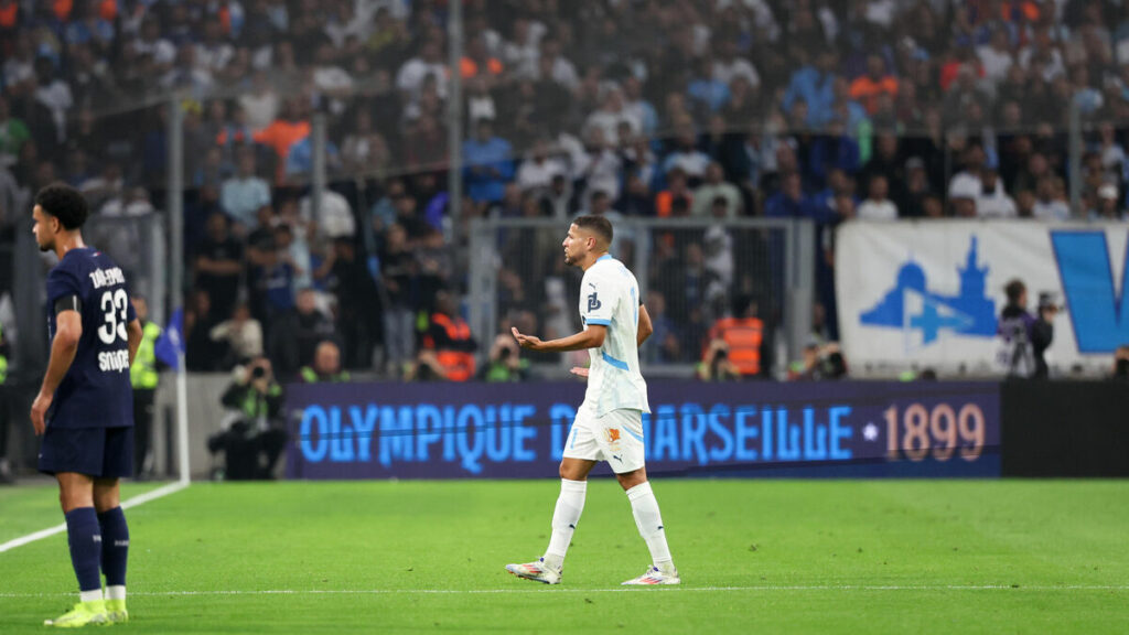 OM-PSG (0-3) : les images de l’impressionnante marque sur le torse de Marquinhos après la faute de Harit