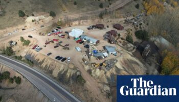 One dead and 12 trapped underground in former gold mine in Colorado