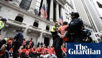 Police arrest pro-Palestinian protesters outside of New York Stock Exchange