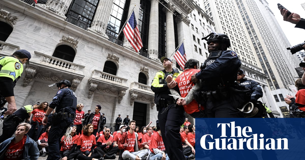 Police arrest pro-Palestinian protesters outside of New York Stock Exchange