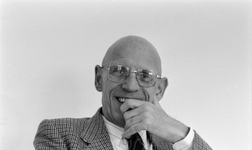 Pourquoi vous devriez lire les “Entretiens radiophoniques” de Michel Foucault