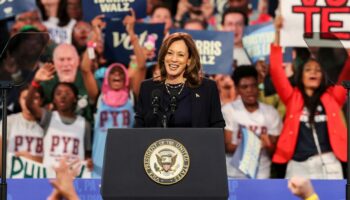 Présidentielle américaine : Harris en campagne dans chaque quartier de Philadelphie