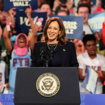 Présidentielle américaine : Harris en campagne dans chaque quartier de Philadelphie