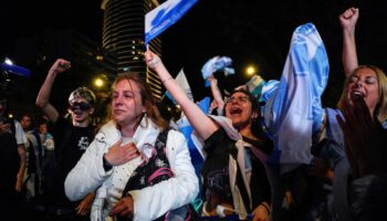 Présidentielle en Uruguay : le candidat de gauche, en tête à l’issue du premier tour, affrontera celui du pouvoir au second tour