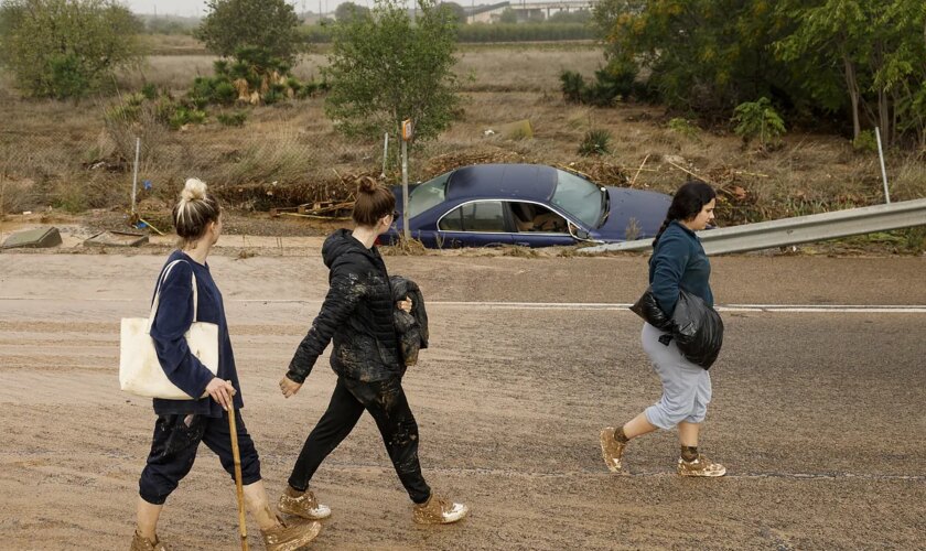 Primeras identificaciones de los fallecidos: al menos dos guardias civiles y cinco ancianos en Paiporta y otras tres personas en Aldaia