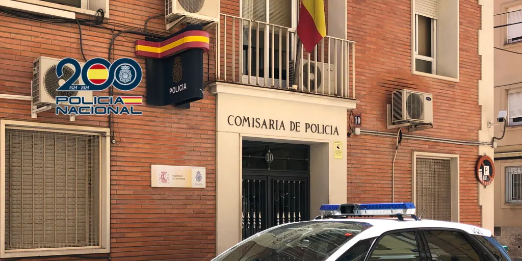 Prisión para un ladrón por robar teléfonos móviles mediante tirones violentos en Alcoy