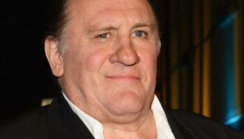 Procès de Gérard Depardieu : absent pour “raisons de santé”, l’acteur va demander un renvoi