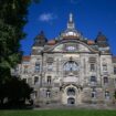 In Sachsen sollen nun die Parteigremien von CDU, BSW und SPD über eine mögliche Sondierung entscheiden (Archivbild). Foto: Rober