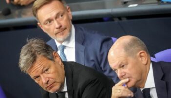 Kanzler Olaf Scholz, Finanzminister Christian Lindner, Wirtschaftsminister Robert Habeck im Bundestag