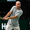 Rolex Paris Masters : l’exploit d’Adrian Mannarino, qui fait tomber Tommy Paul au premier tour