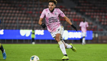 « Sa dernière chance » : un footballeur français a lancé une cagnotte pour sauver sa femme d’une leucémie