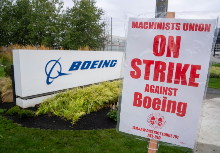 Sa trésorerie a fondu: Boeing, en chute libre, en appelle aux actionnaires