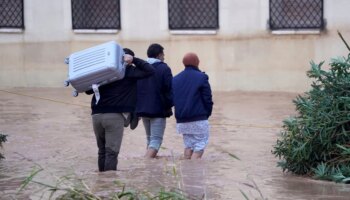 Schwere Überschwemmungen: Mehr als 50 Tote nach Unwettern in Spanien – Rettungswege blockiert