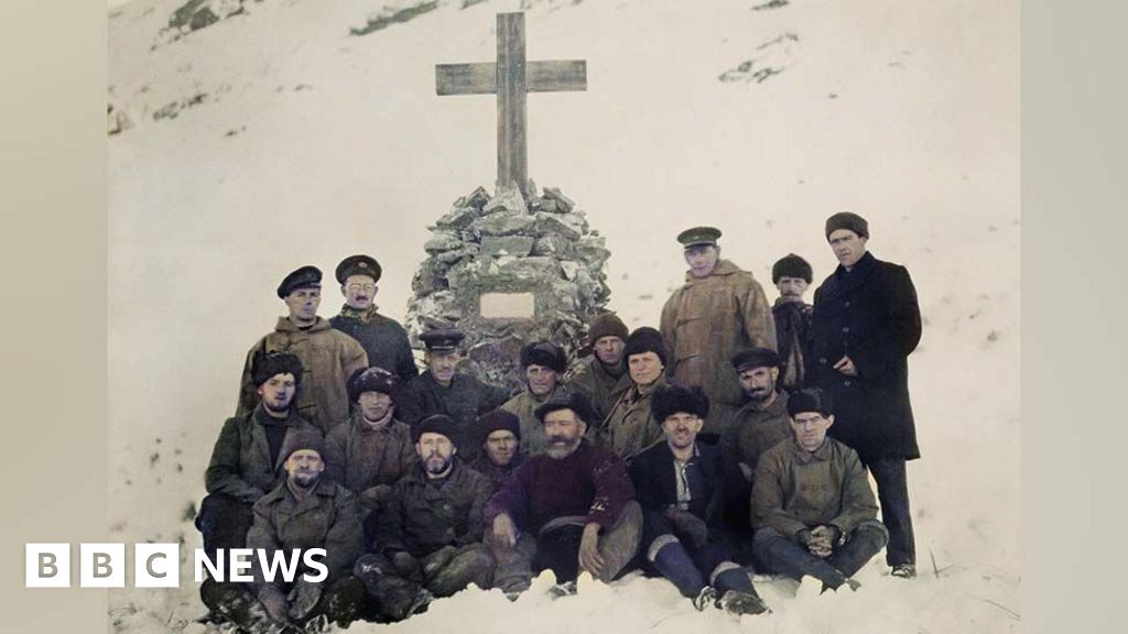 Shackleton cross makes 7,000-mile journey to Dundee