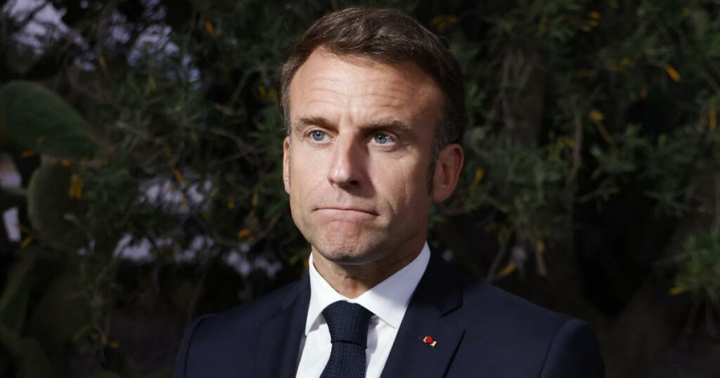 Sondage: Emmanuel Macron à son niveau le plus bas depuis 2017 !