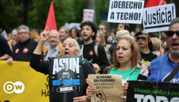 Spain: Thousands protest for affordable housing