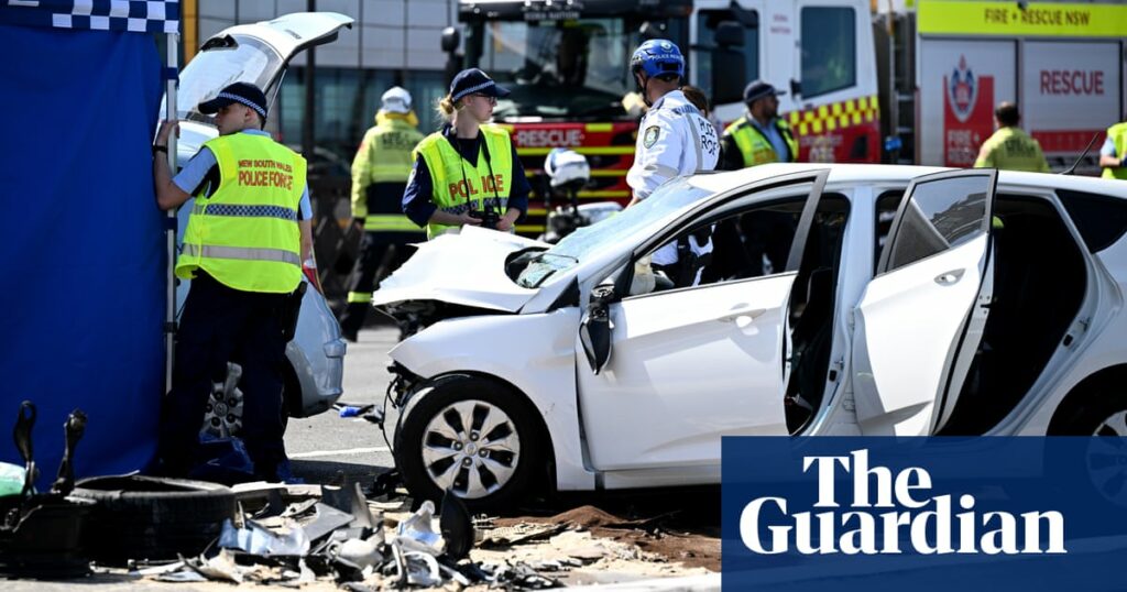 Sydney Harbour Bridge closed after multicar crash leaves two dead