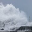 Taïwan se barricade à l’approche du typhon Kong-rey