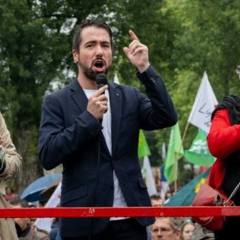 "Tirer les conséquences de ses actes": Un député pris en flagrant délit d'achat de stupéfiants