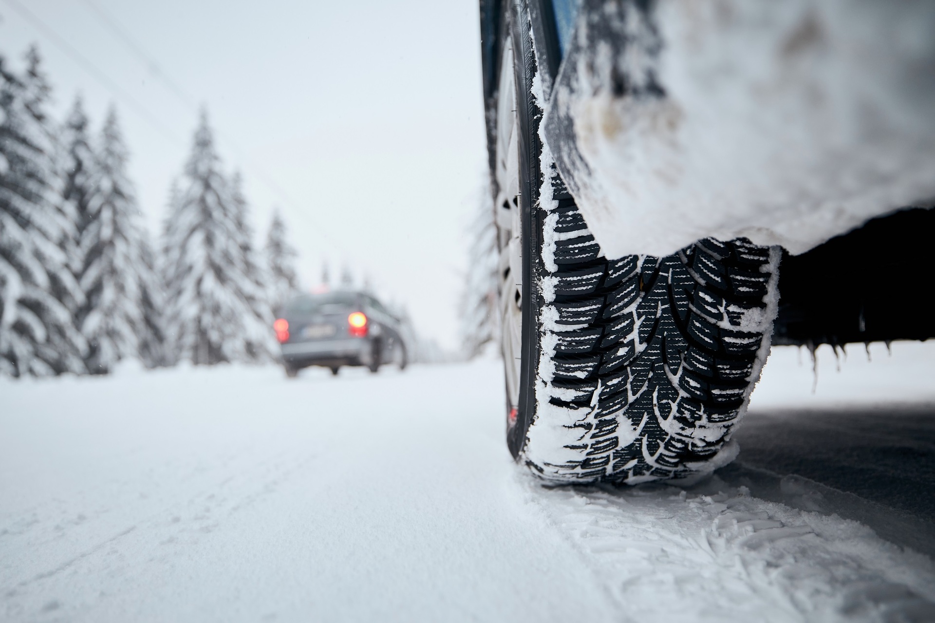 Tour d’horizon des règles en Europe: Pneus hiver: Où sont-ils obligatoires?