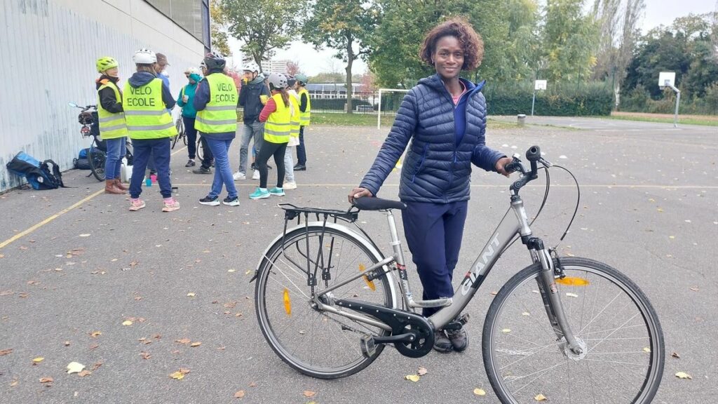 « Tout incite à s’y mettre » : grâce à cette vélo-école du Val-de-Marne, une nouvelle vie s’ouvre à eux