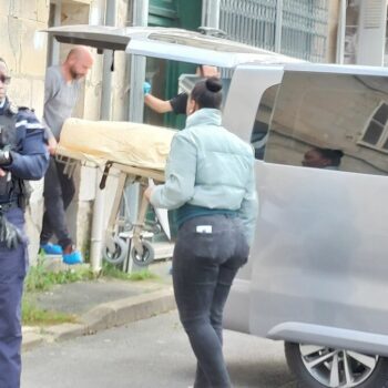 Tué à la tronçonneuse par son voisin de palier le jour de son anniversaire