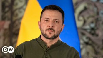 Ukraine updates: Zelenskyy to meet with Scholz, Pope Francis