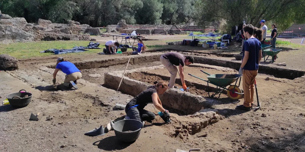 Un equipo sevillano de la Pablo de Olavide descubre un triclinio acuático en la Villa Adriana en Roma