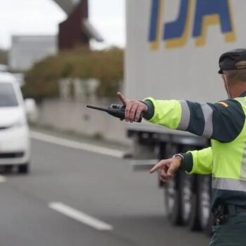 Una mujer embarazada muerta y dos heridos graves tras la colisión con un kamikaze en una autopista en La Rioja