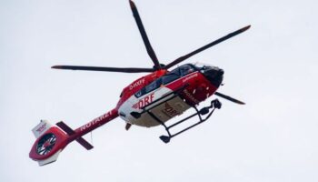 Eine Autofahrerin wird bei einem Unfall im Landkreis Ostallgäu schwer verletzt. (Symbolbild) Foto: Stefan Sauer/dpa