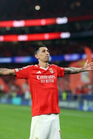 Vidéo: La volée sublime de Di Maria avec Benfica