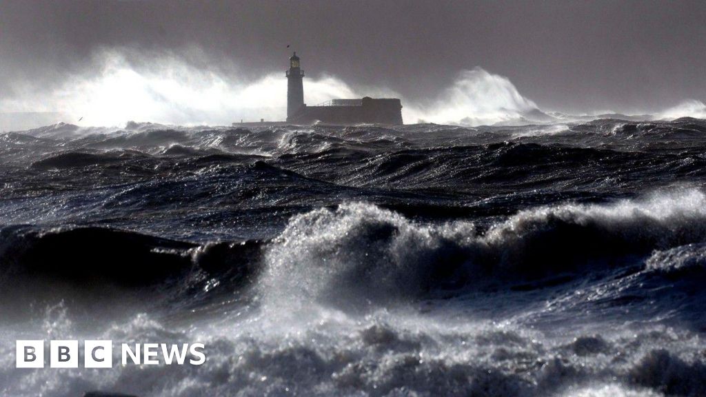 Warnings in place as Storm Ashley hits