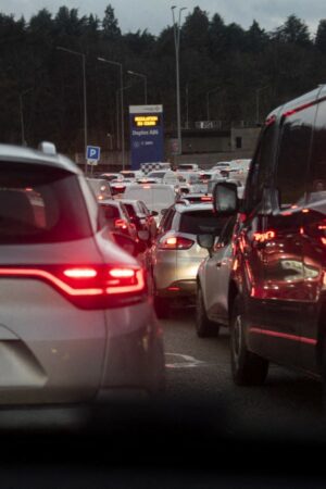 Week-end de la Toussaint: Bison Futé annonce un trafic intense en France