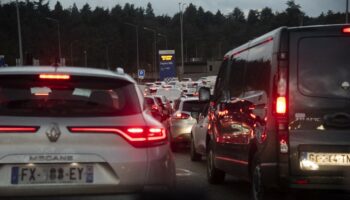 Week-end de la Toussaint: Bison Futé annonce un trafic intense en France