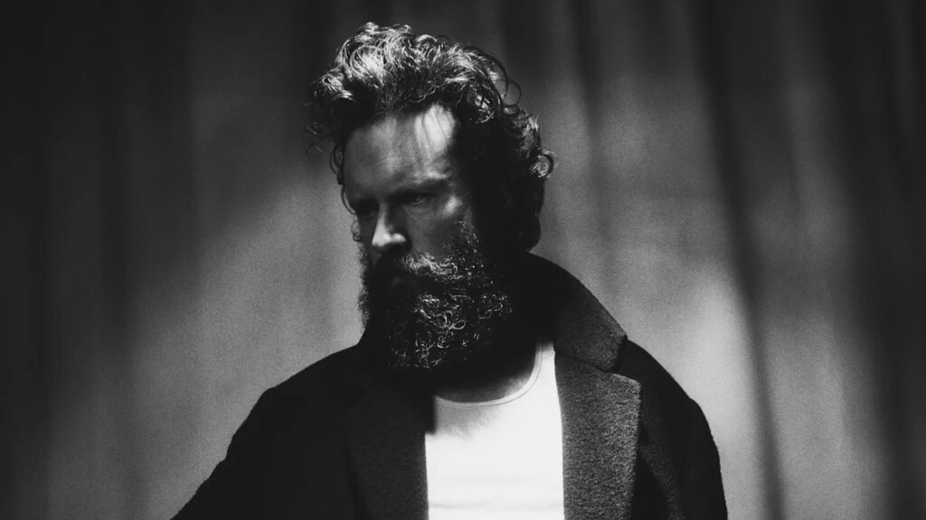 „Mahashmashana“ von Father John Misty: Bevor alles endet