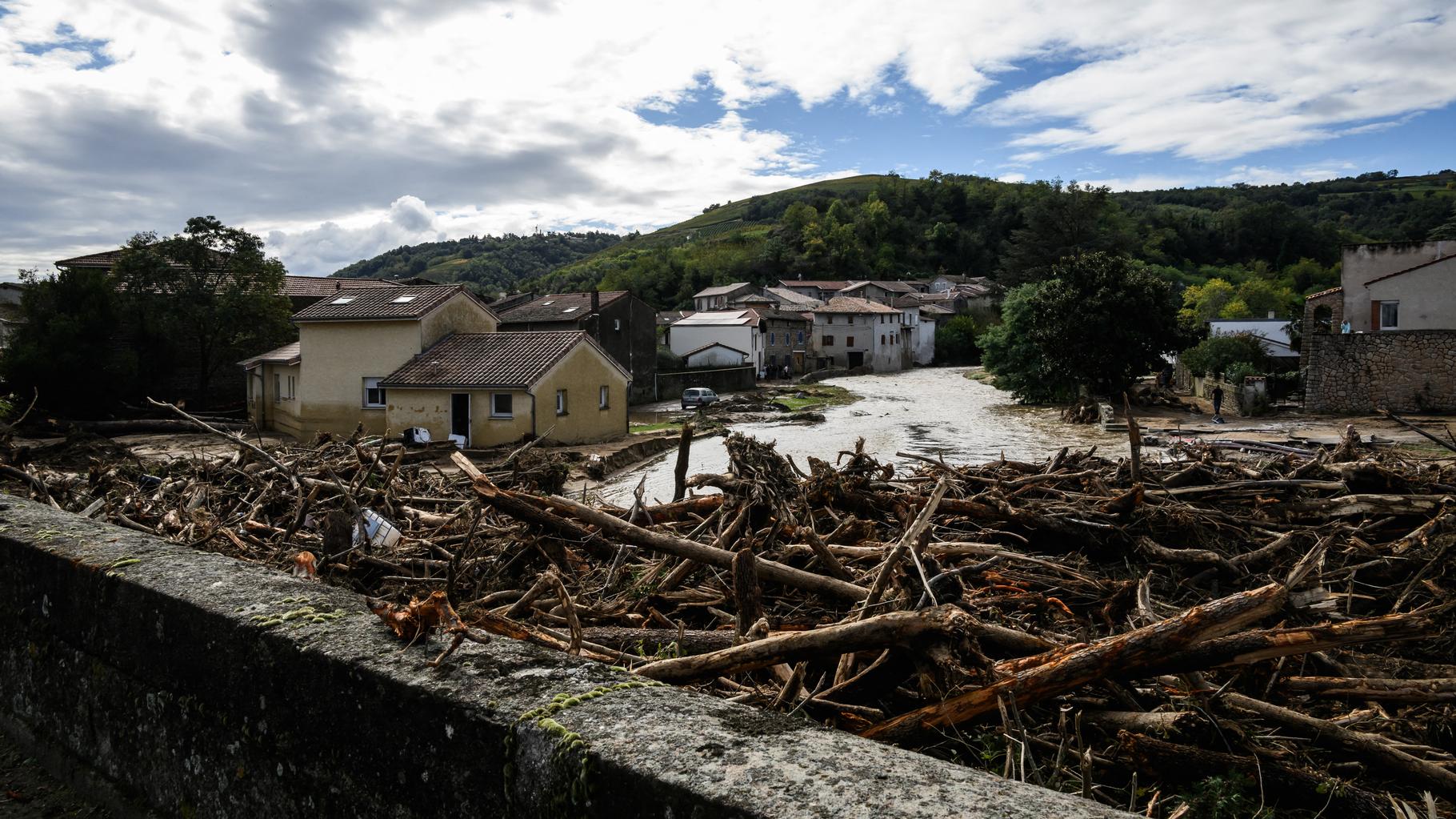 Inondations en Espagne : où en est le système d’alerte aux populations en cas d’événements climatiques extrêmes en France ?