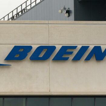 Streik bei Flugzeugbauer: Boeing bessert Tarifangebot erneut nach