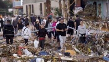 Inondations en Espagne : les recherches des disparus se poursuivent, au moins 95 morts