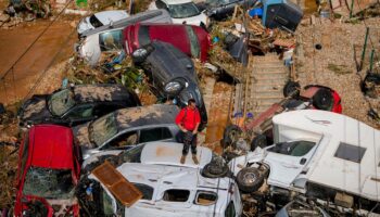 Spain floods latest: New red alert as death toll passes 150 and residents warned to brace for more fatalities