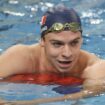 VIDEO. Coupe du monde de natation : Léon Marchand pulvérise le record du monde du 200 m 4 nages en petit bassin